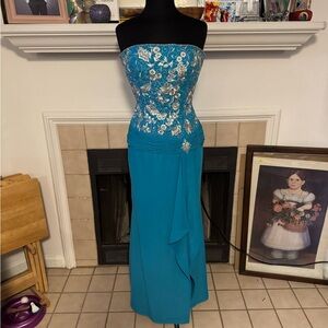 The Cool Collection Light Blue and Silver Party Dress